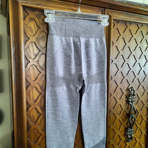 XXIV Active Dash Seamless Leggings - Silver Gray, Size S - Picture 11 of 16